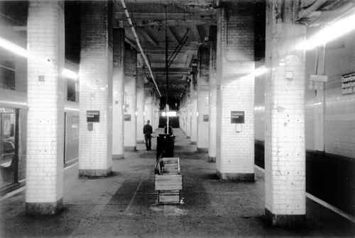 chamb2-e.jpg (14886 Byte)