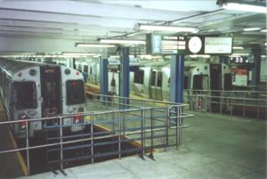 33rdst-o.jpg (12862 Byte)